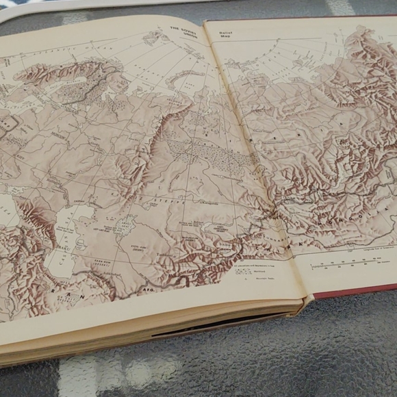 Time World Library - Russia (1962) - Vintage Book - Picture 12 of 12